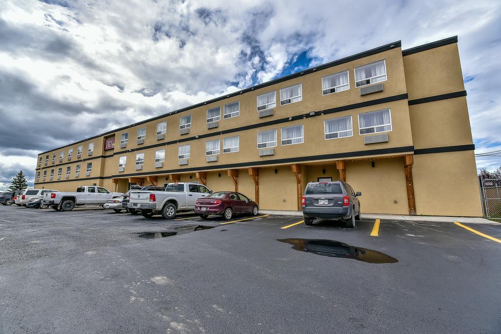 The View Hotel Fort Saint John Exterior photo