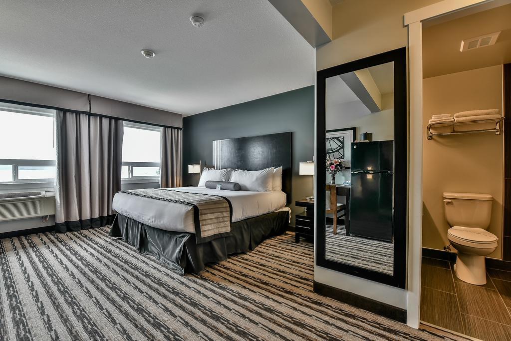 The View Hotel Fort Saint John Exterior photo