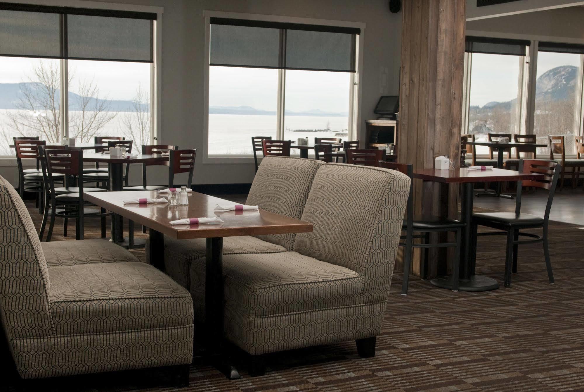 The View Hotel Fort Saint John Exterior photo